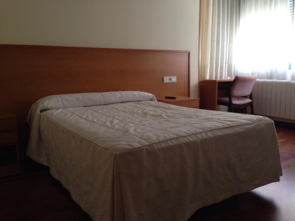 Hostal El Poligono Zamora Zimmer foto