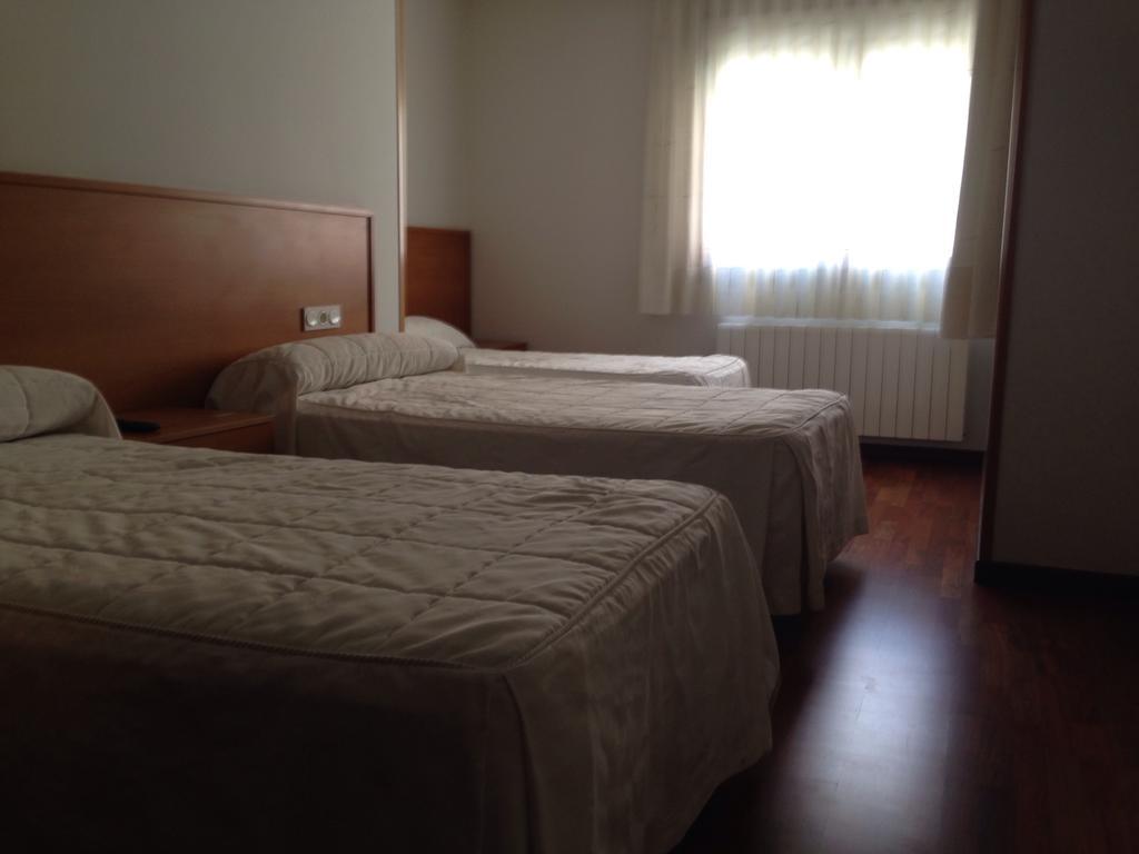 Hostal El Poligono Zamora Zimmer foto